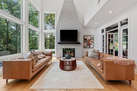 9 Red Forest Way North Oaks MN 55127