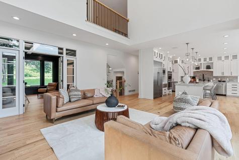 9 Red Forest Way North Oaks MN 55127