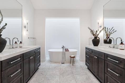 9 Red Forest Way North Oaks MN 55127