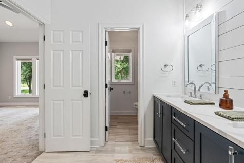 9 Red Forest Way North Oaks MN 55127