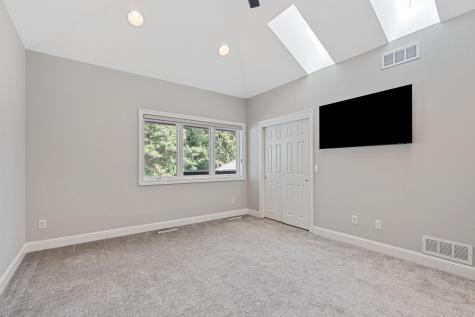 9 Red Forest Way North Oaks MN 55127