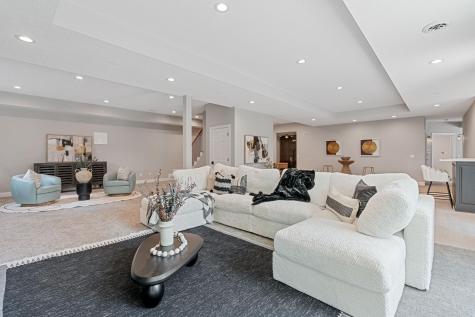 9 Red Forest Way North Oaks MN 55127