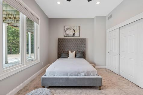 9 Red Forest Way North Oaks MN 55127