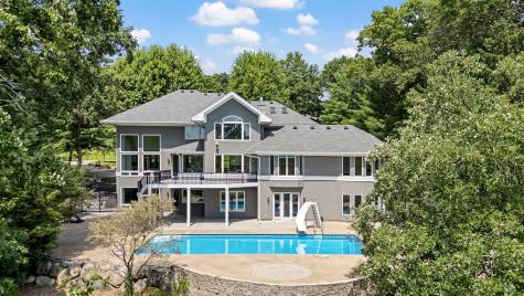 9 Red Forest Way North Oaks MN 55127