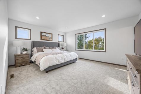 967 61st Avenue W West Fargo ND 58078