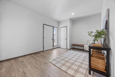 967 61st Avenue W West Fargo ND 58078