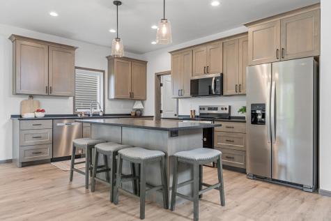 967 61st Avenue W West Fargo ND 58078