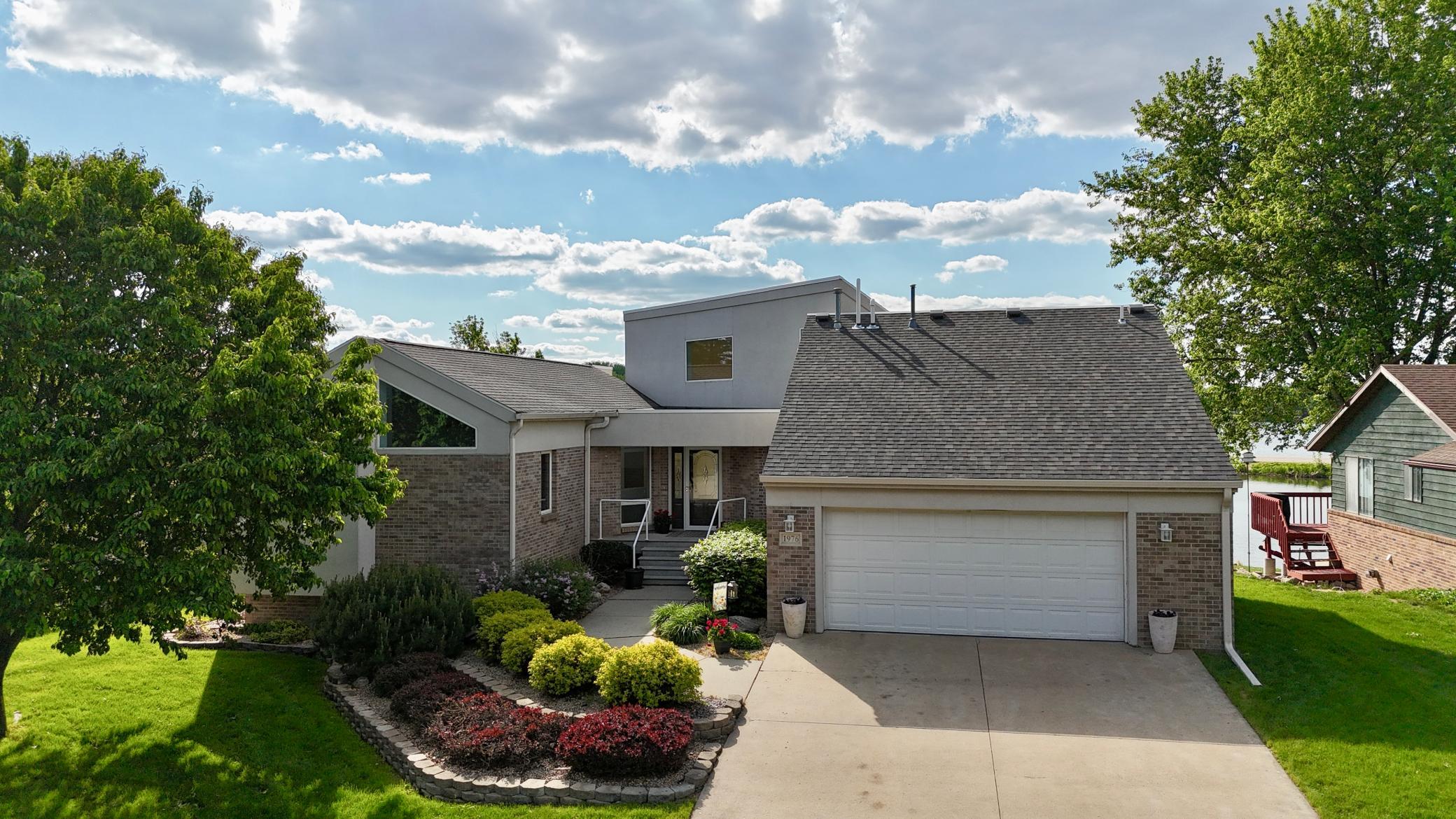 1976 Bay Street Worthington MN 56187