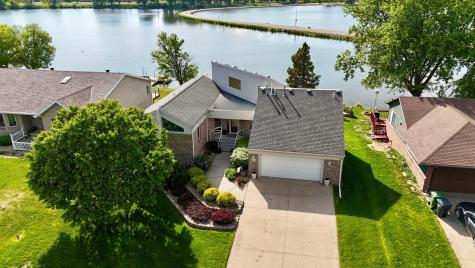 1976 Bay Street Worthington MN 56187