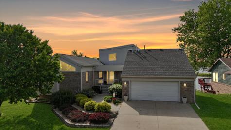 1976 Bay Street Worthington MN 56187