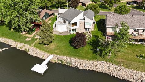 1976 Bay Street Worthington MN 56187