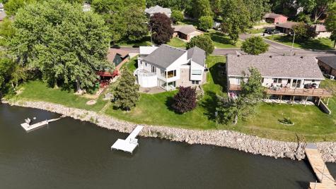 1976 Bay Street Worthington MN 56187