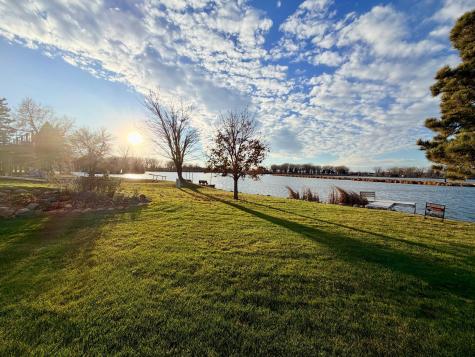 1976 Bay Street Worthington MN 56187