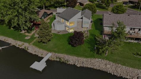 1976 Bay Street Worthington MN 56187
