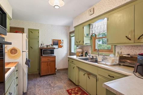3104 Mildred Drive Roseville MN 55113