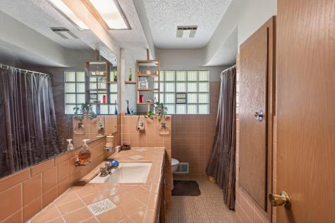 3104 Mildred Drive Roseville MN 55113