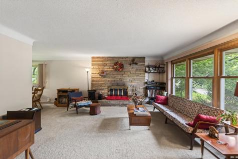 3104 Mildred Drive Roseville MN 55113