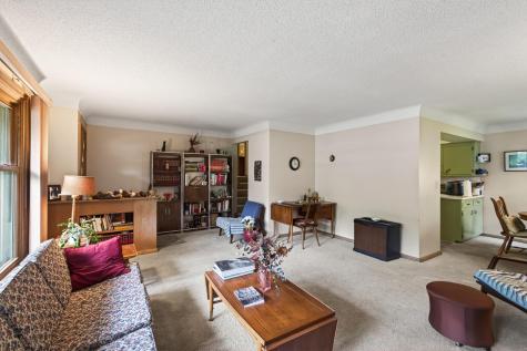 3104 Mildred Drive Roseville MN 55113