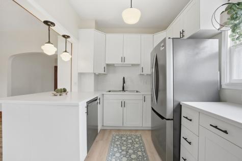 1322 9th Avenue S Fargo ND 58103