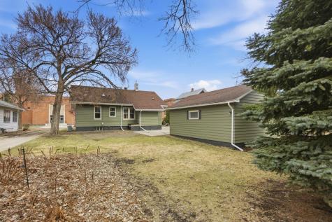 1322 9th Avenue S Fargo ND 58103