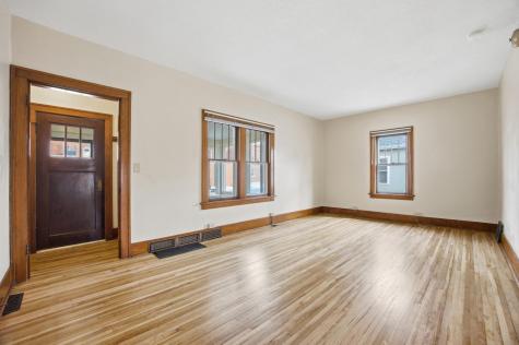 1322 9th Avenue S Fargo ND 58103