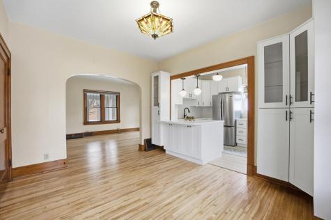 1322 9th Avenue S Fargo ND 58103