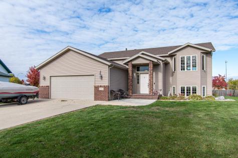 1522 Baywood Drive West Fargo ND 58078