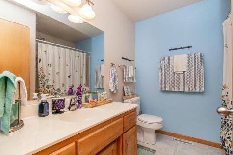 1522 Baywood Drive West Fargo ND 58078