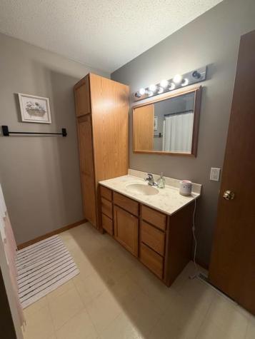 1006 Oak Place West Fargo ND 58078