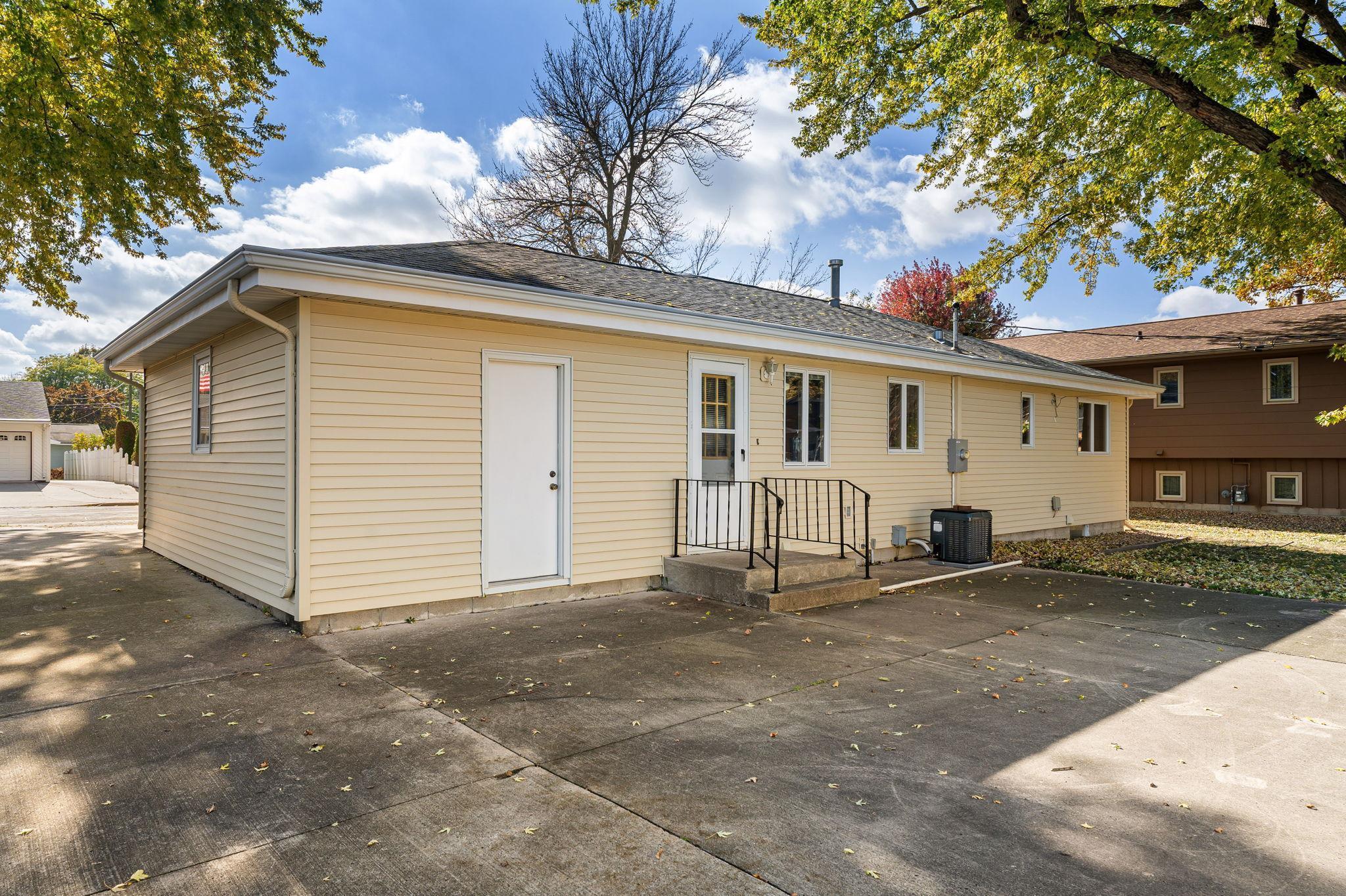 313 Glenn Road Albert Lea MN 56007