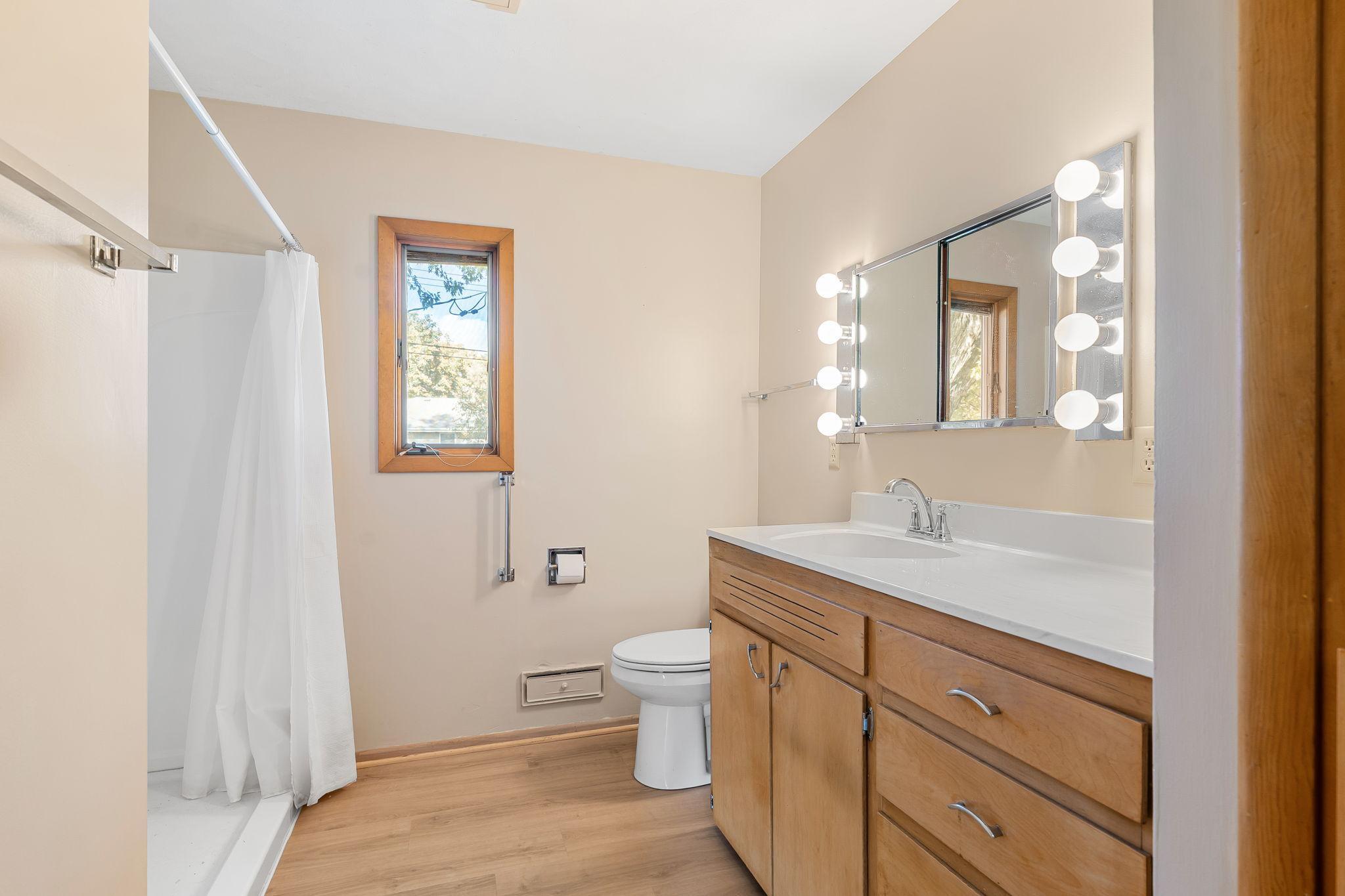 313 Glenn Road Albert Lea MN 56007