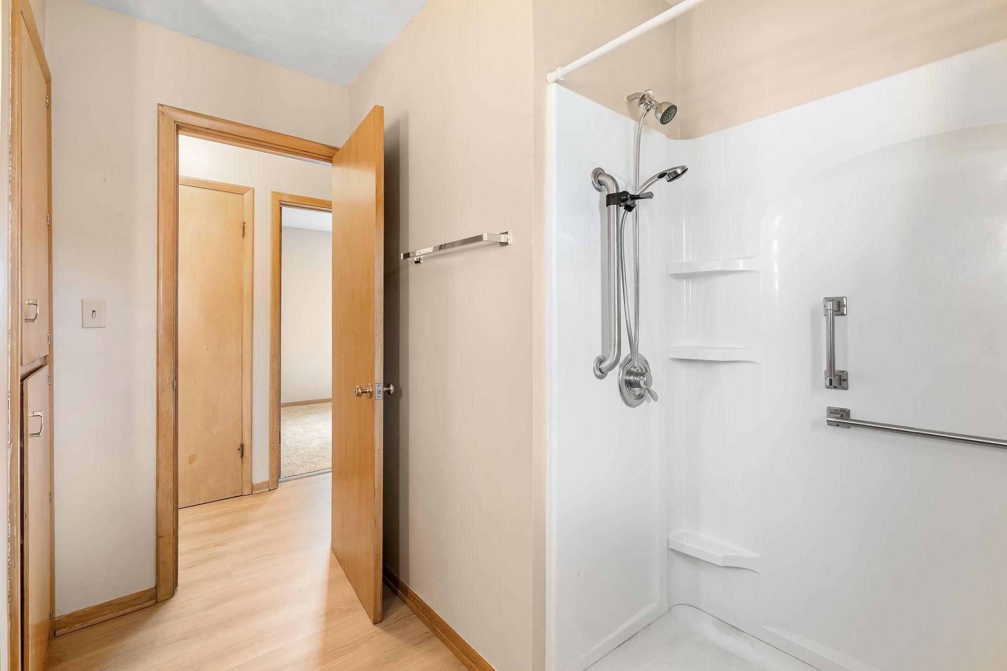 313 Glenn Road Albert Lea MN 56007