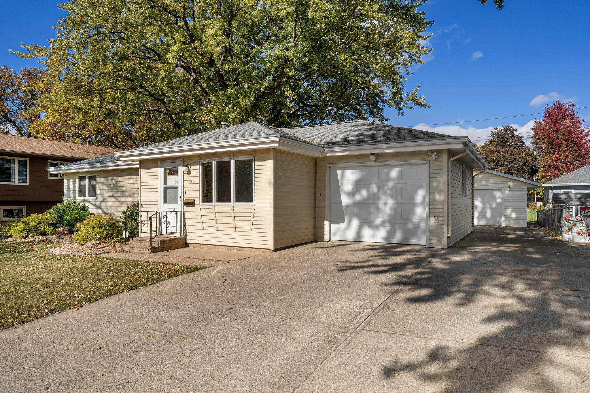 313 Glenn Road Albert Lea MN 56007