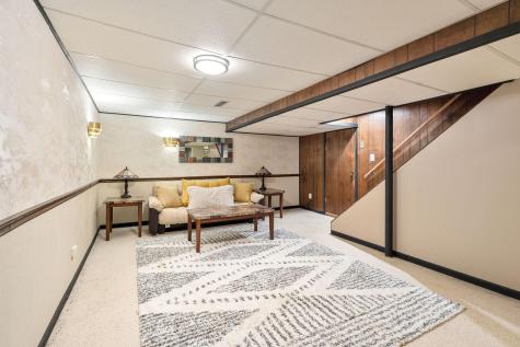 2106 6th Avenue NE Austin MN 55912