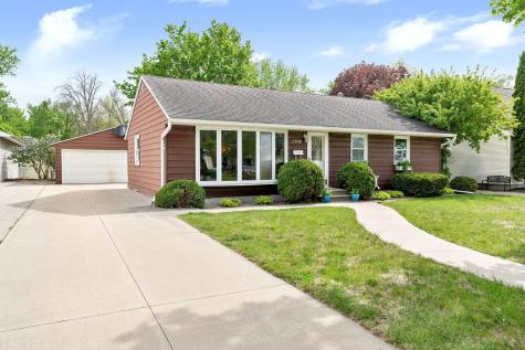 2106 6th Avenue NE Austin MN 55912