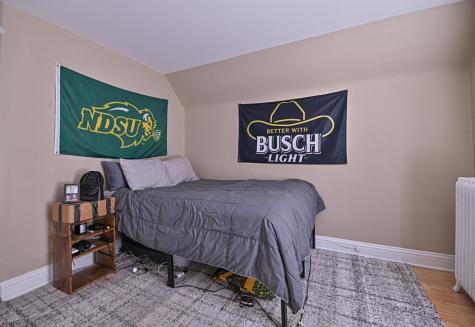 722 9th Avenue N Fargo ND 58102