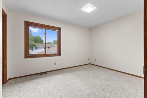 6666 Xerxes Place N Brooklyn Center MN 55430
