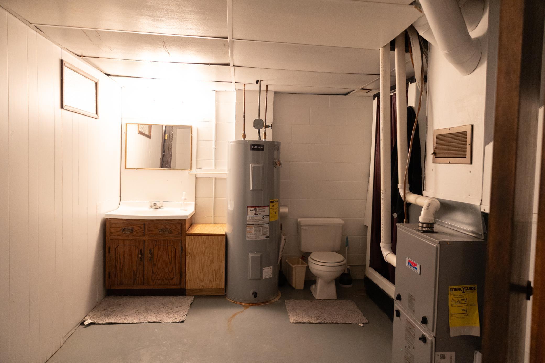 208 E 2nd Street Adrian MN 56110