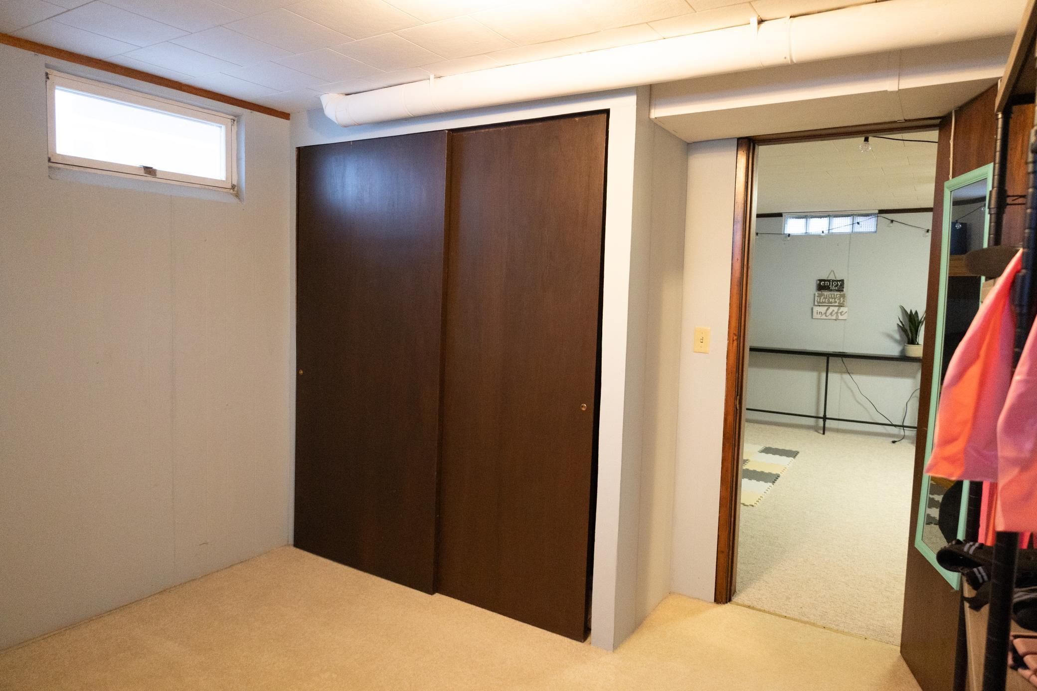 208 E 2nd Street Adrian MN 56110