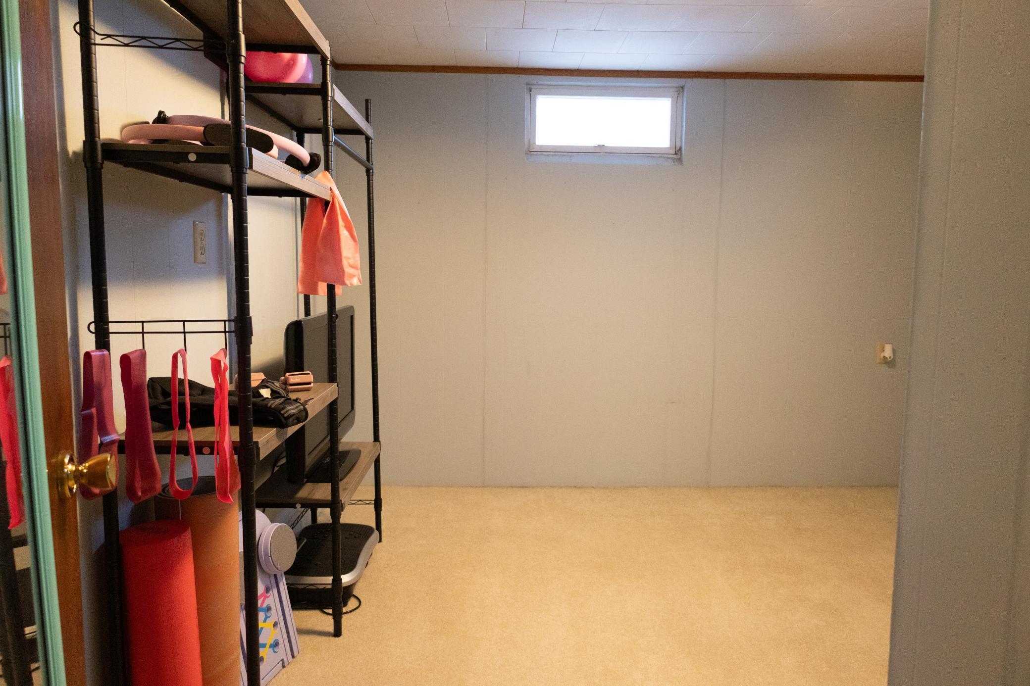 208 E 2nd Street Adrian MN 56110