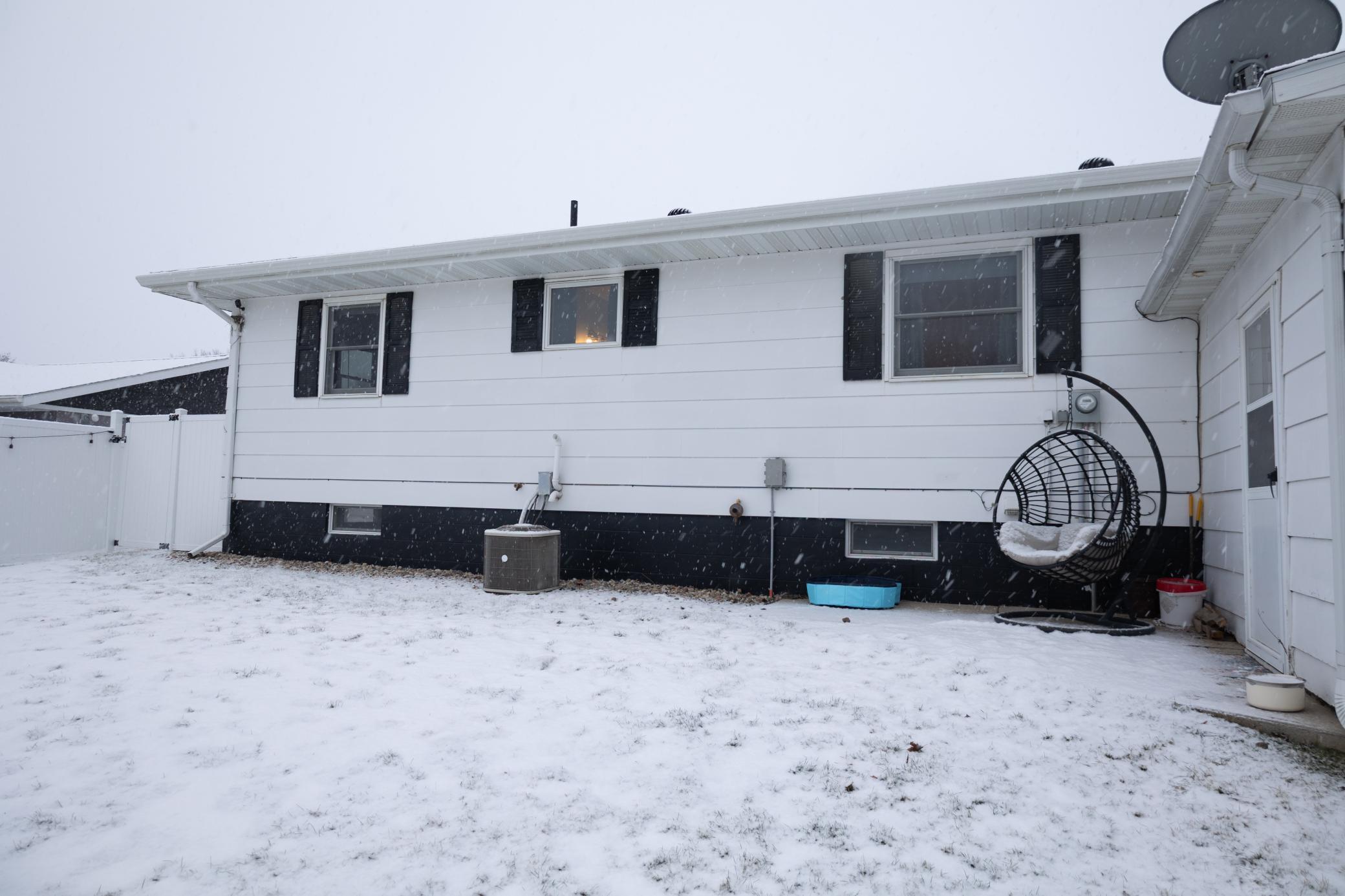 208 E 2nd Street Adrian MN 56110