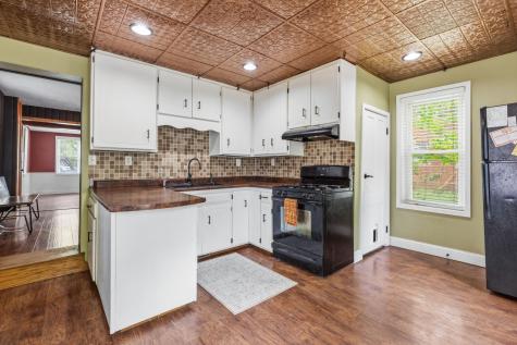 411 2nd Avenue E Shakopee MN 55379