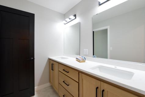 4795 39th Street S Fargo ND 58104