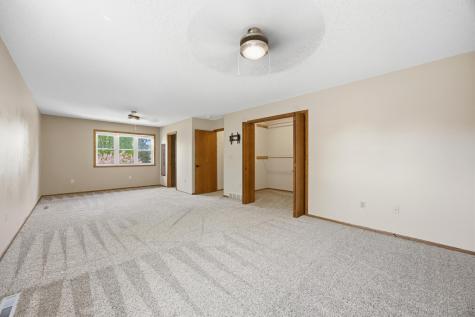 2401 S Flickertail Drive S Fargo ND 58103