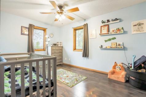 13545 Andrews Avenue Lindstrom MN 55045