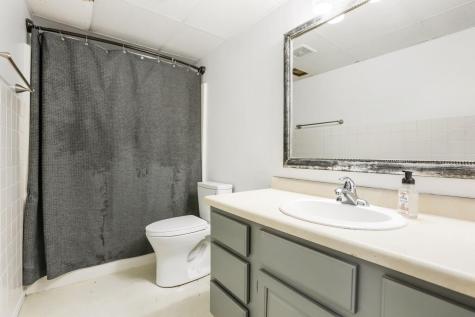13545 Andrews Avenue Lindstrom MN 55045