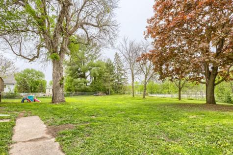 13545 Andrews Avenue Lindstrom MN 55045