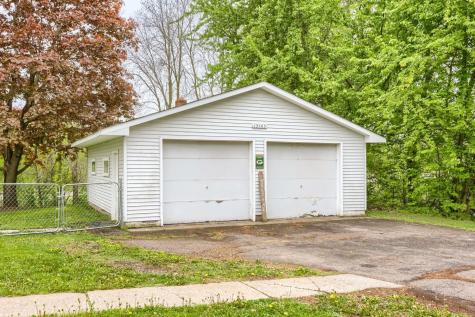 13545 Andrews Avenue Lindstrom MN 55045
