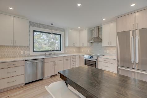 71 Otis Lane Saint Paul MN 55104
