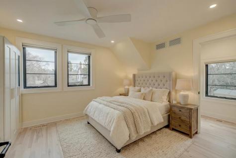 71 Otis Lane Saint Paul MN 55104